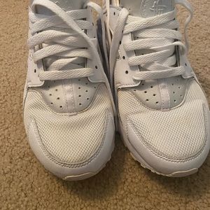 Nike women’s sneakers